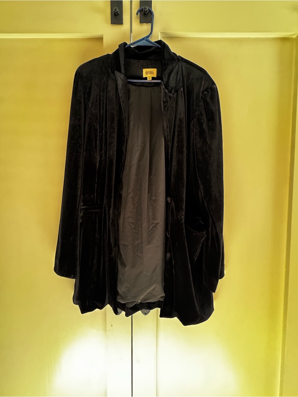 BiBi Black Velvet Open-Front Blazer